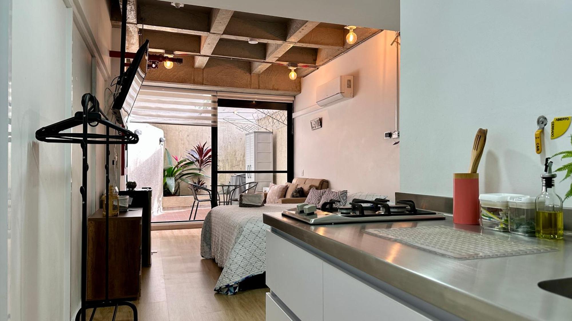 Prime Laureles Location With Air Conditioning Medellín Esterno foto