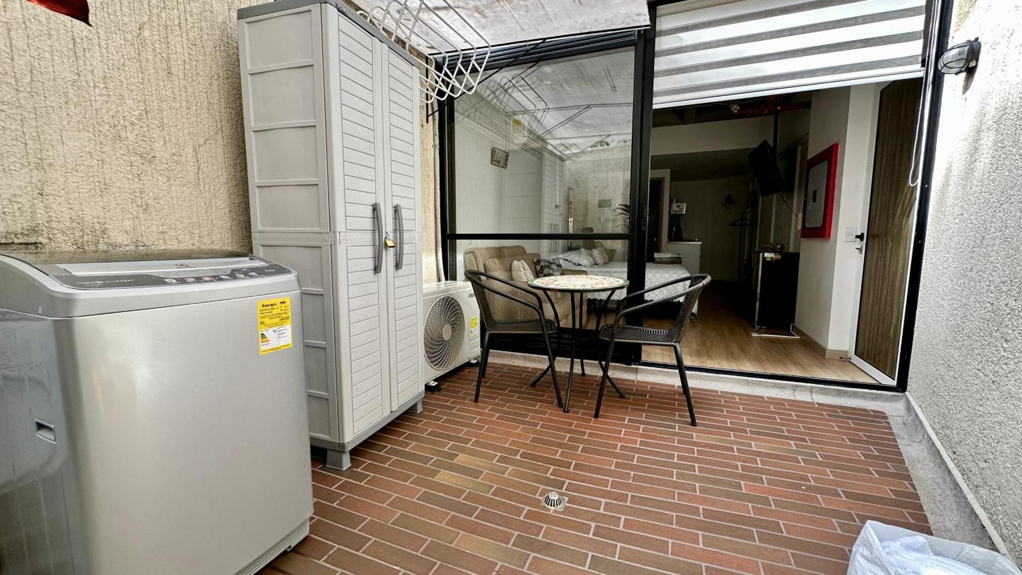 Prime Laureles Location With Air Conditioning Medellín Esterno foto
